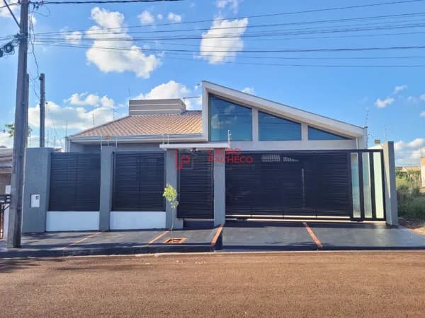 Casa com 4 dormitórios à venda, 220 m² por R$ 650.000 - Jardim Cidade Nova 2 - Rolândia/Paraná