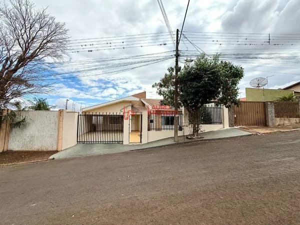Casa à venda, 230 m² por R$ 850.000,00 - Jardim Santa Monica - Rolândia/PR