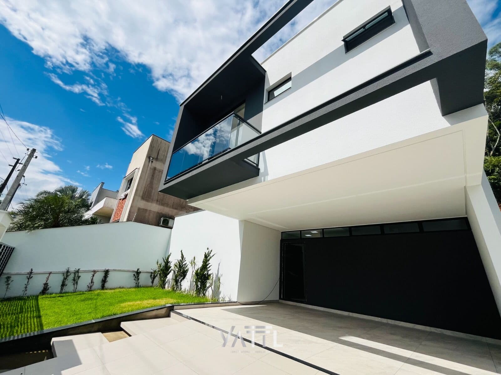 Casa alto padrão com 4 suítes no Centro de Jaraguá do Sul – 248m² privativos