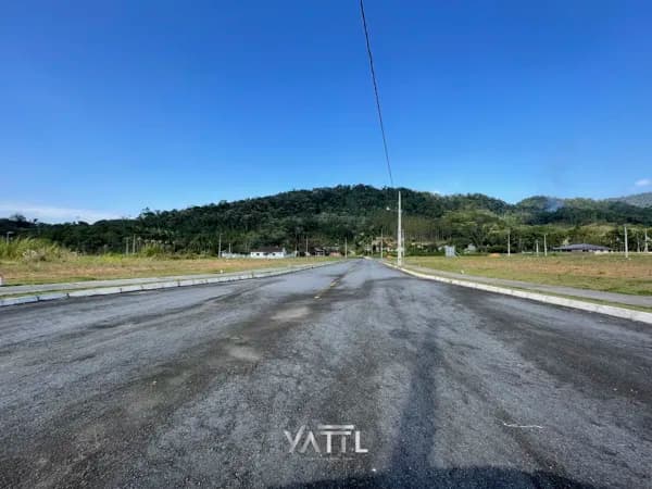 Terreno de Esquina à Venda no Ribeirão Cavalo