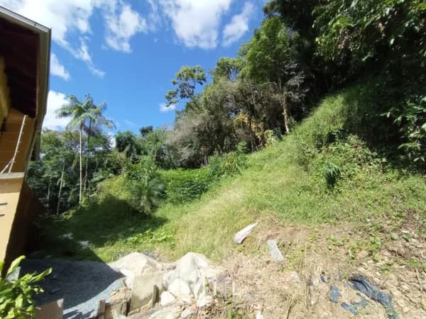 Terreno com incrível perspectiva à venda . 569m² no Centro - Jaraguá do Sul