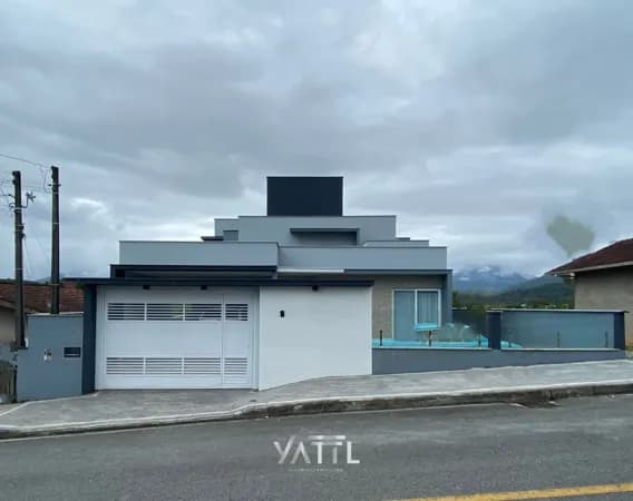 SOBRADO 4 dormitórios à venda, 260 m² - Jaraguá Noventa e Nove - Jaraguá do Sul/SC
