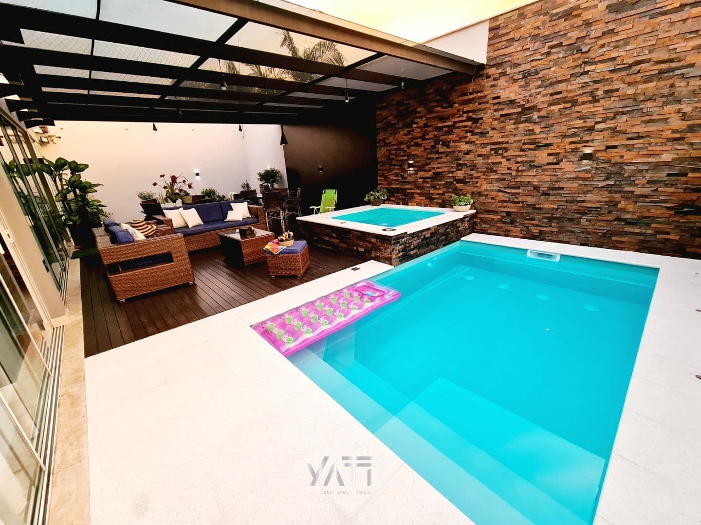 Casa com 4 Suítes e Piscina no Centro de Jaraguá do Sul