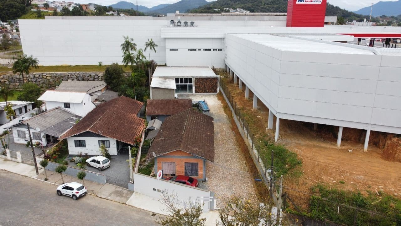 Imóvel para investimento 2 casas e 1 galpão para locar - Vila Lenzi - Jaraguá do Sul/SC