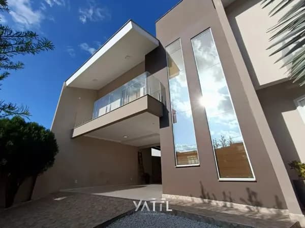 Casa com 4 suítes à venda. 254m² no bairro Três Rios do Sul - Jaraguá do Sul/SC