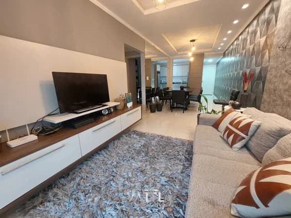 Apartamento 3 Dormitórios (1 Suíte) à Venda em Czerniewicz – Pronto para Morar
