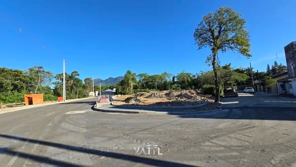 Terreno urbano ZMD — 790,90 m² — frente para a Rua Arcangelo Pissinini (Czerniewicz, Jaraguá do Sul/SC)