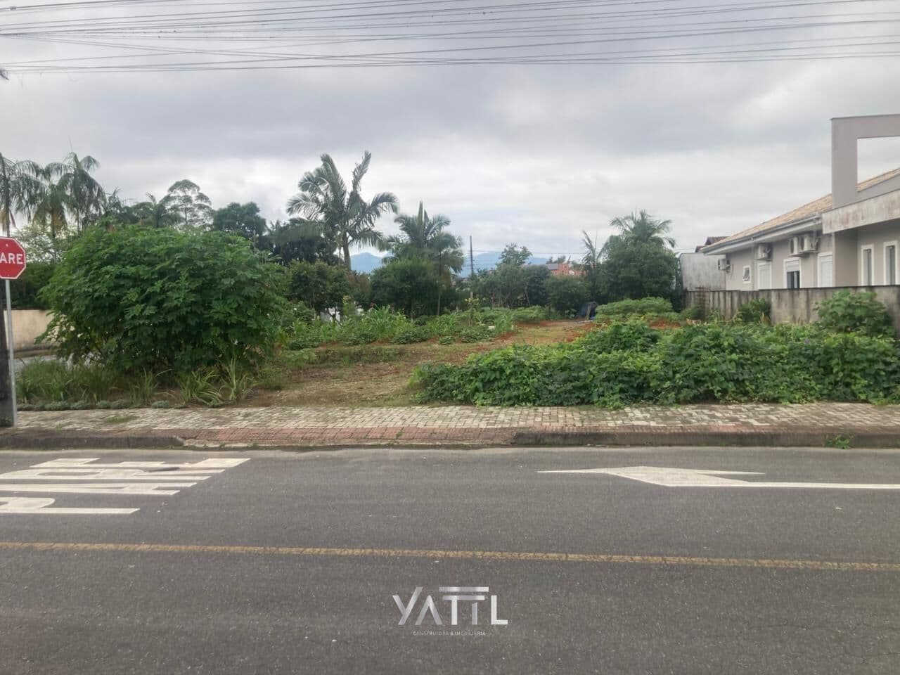 Terreno de esquina à venda no bairro Amizade – Jaraguá do Sul/SC | Yatil Imobiliária