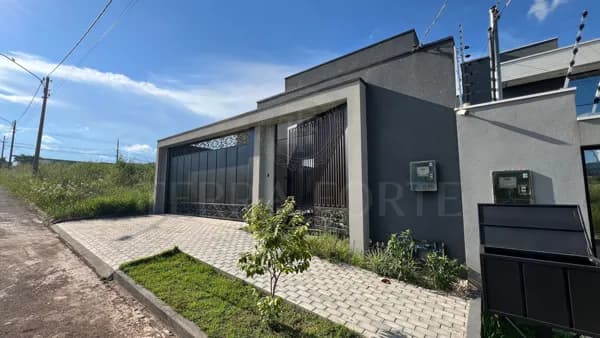 Residência Axis: Design Contemporâneo e Conforto no Residencial do Valle