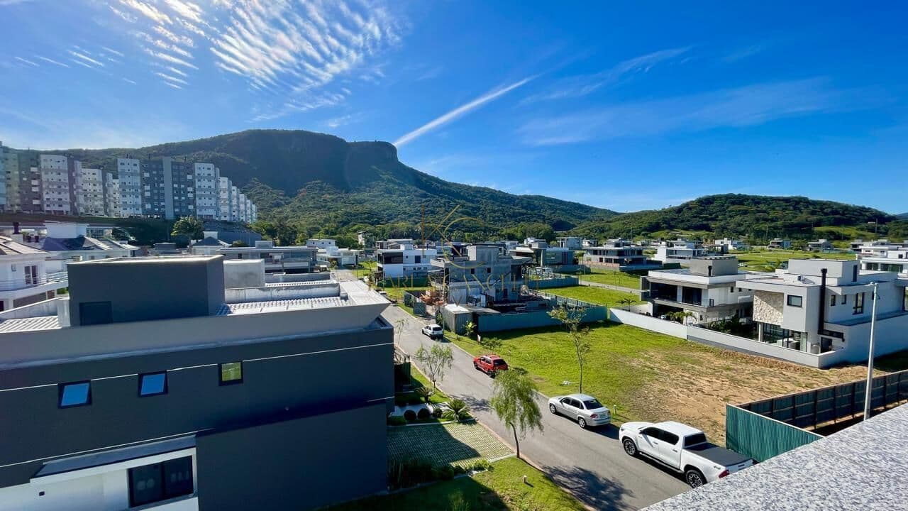 Casa no Reserva da Pedra — Um encontro entre apreciar a Pedra Branca e seu rooftop