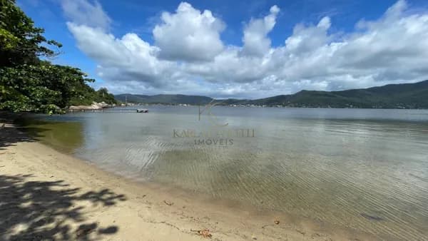 Viva o extraordinário entre a Praia Mole e a Lagoa da Conceição - Yrupá