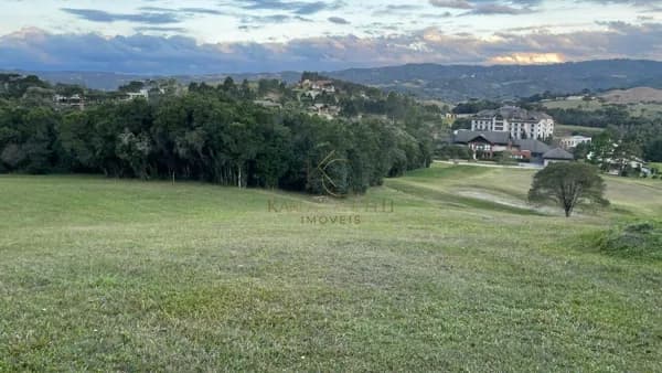 Seu Refúgio na Serra — Terreno de 1.000 m² no Condomínio Costa da Serra