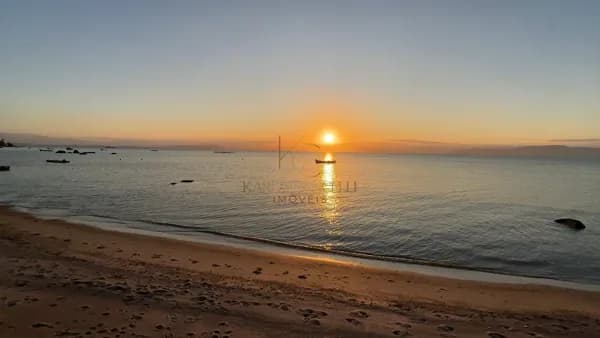 Cobertura com vista deslumbrante em Cacupé