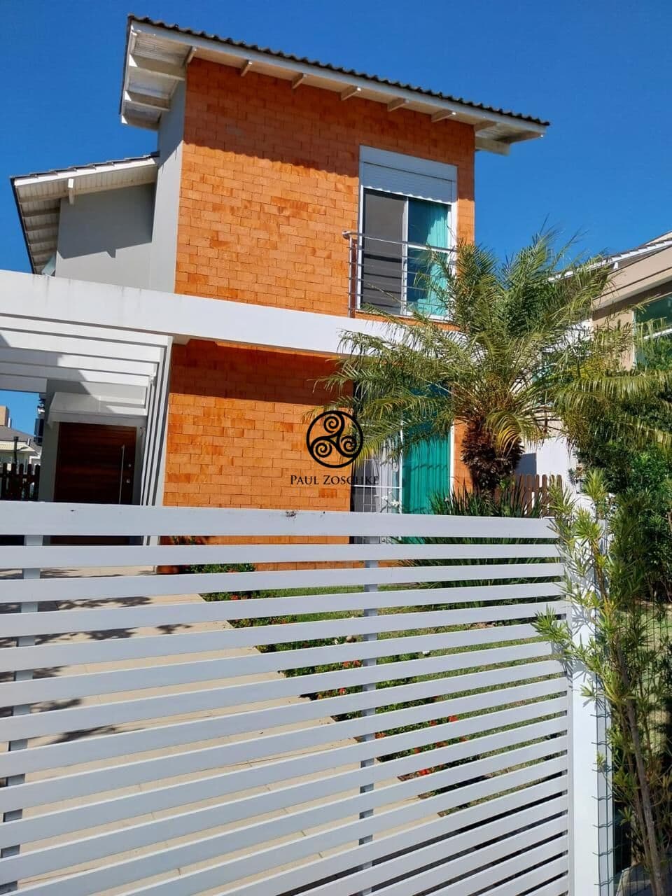 Casa Moderna com Piscina e Espaço Gourmet