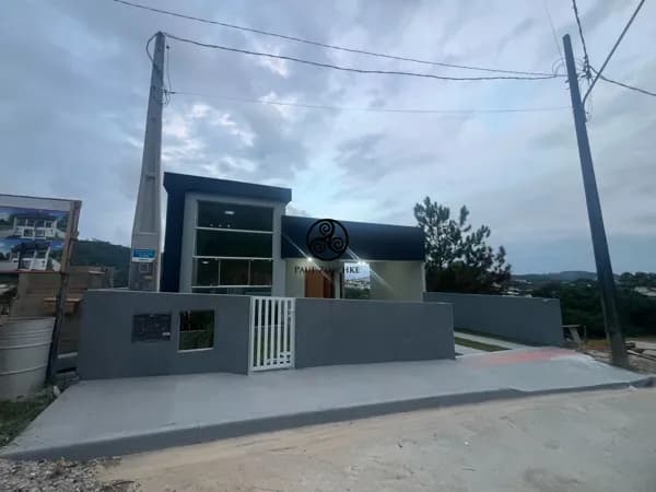 Casa Moderna à Venda