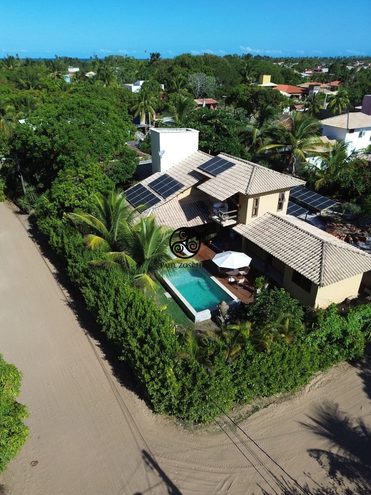 Casa em Três Coqueiros