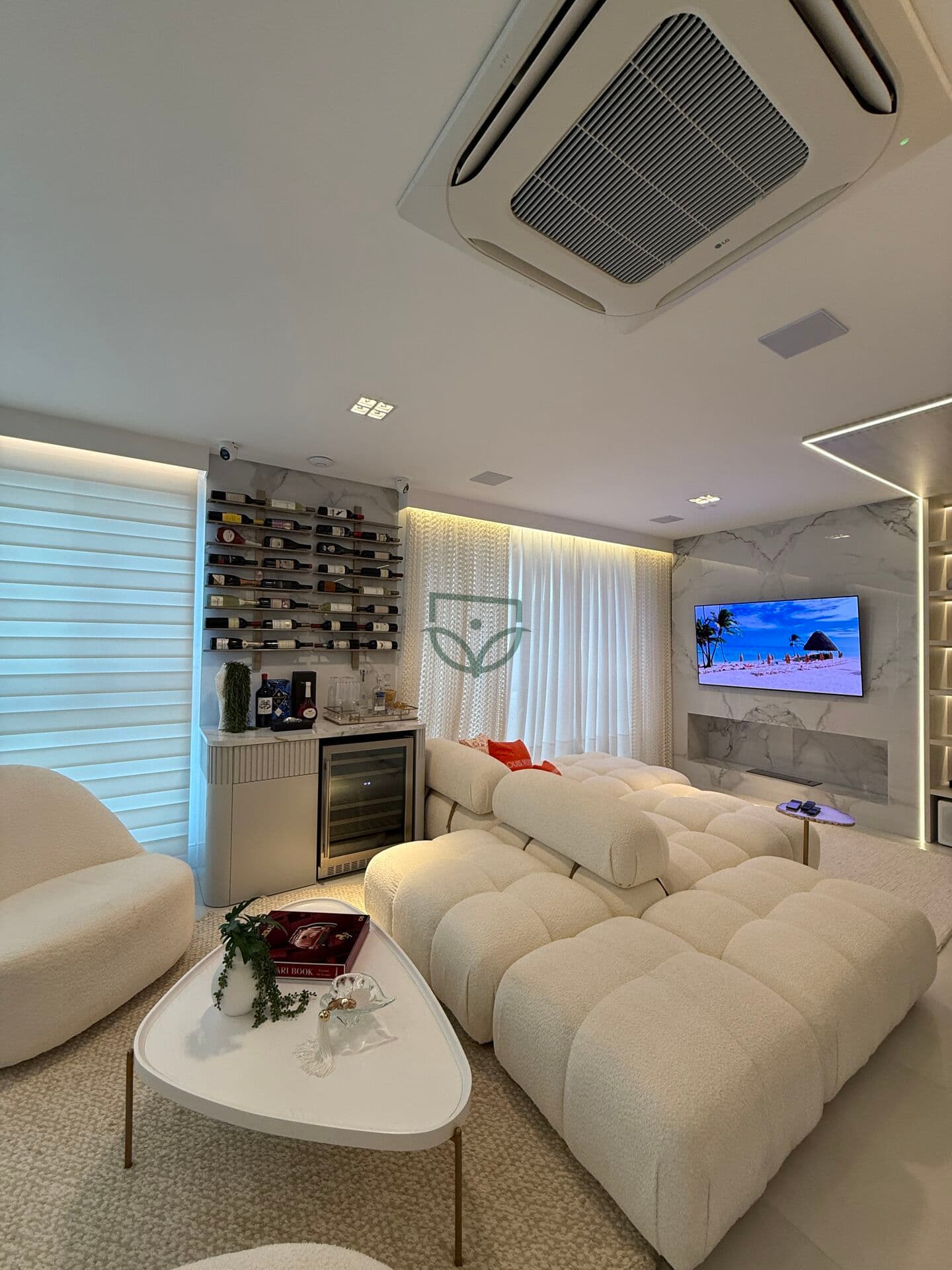 Apartamento Alto Padrão e Automatizado com vista para o mar