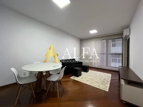 Apartamento à venda na Aparecida – Santos | 62,45 m² | Reformado | 1 quadra da praia