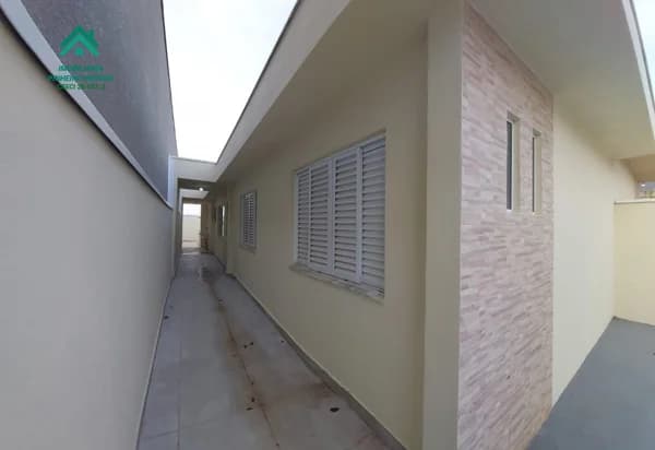 Casa Padrão para Venda em Centro Araçariguama-SP