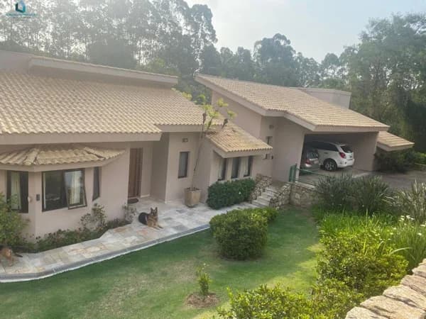 Casa em Condomínio para Venda em Centro Araçariguama-SP