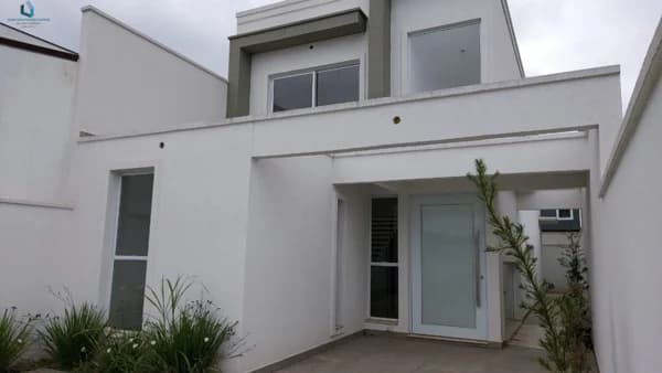 Casa Padrão para Venda em Centro Araçariguama-SP