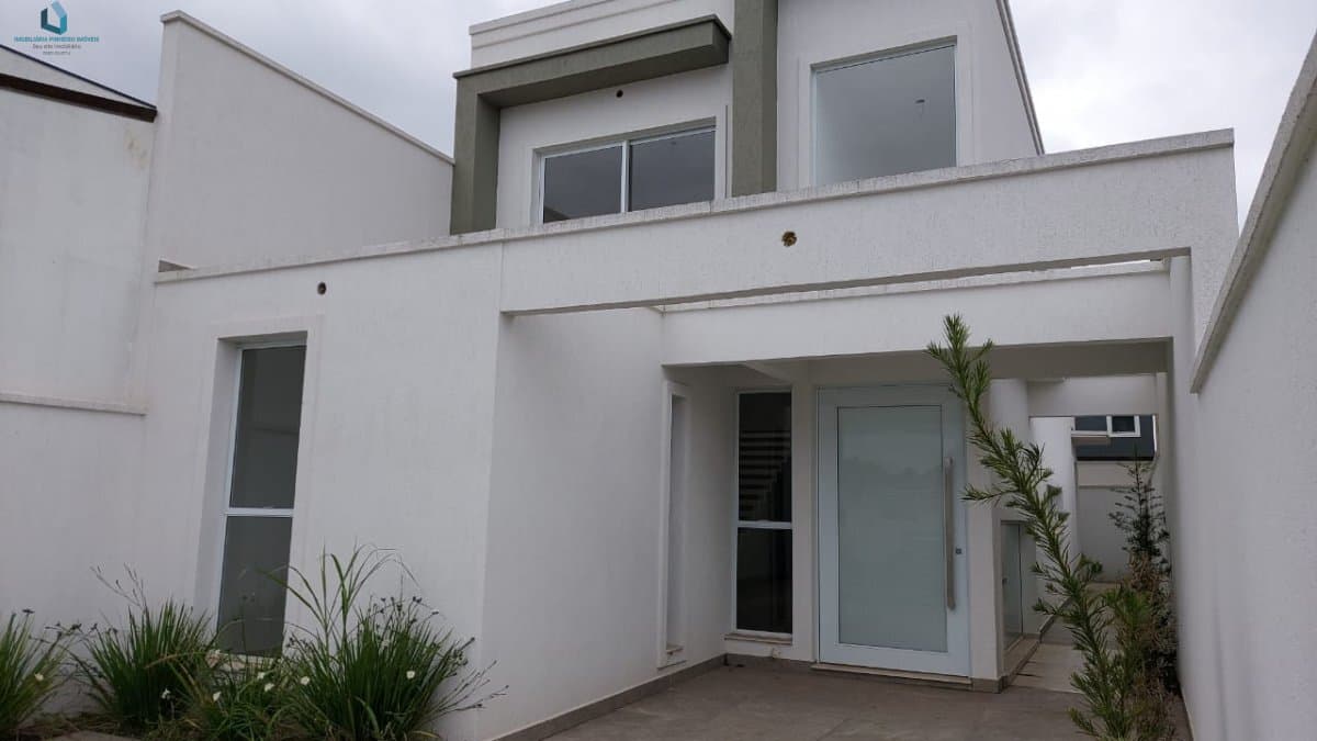 Casa Padrão para Venda em Centro Araçariguama-SP