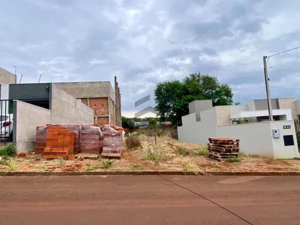 Lote/Terreno em Medianeira - Cidade Alta