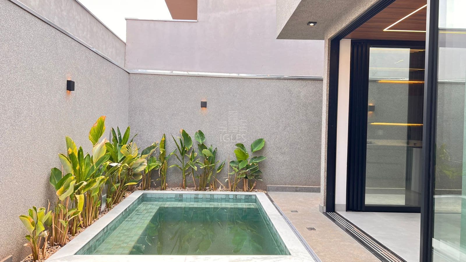 Casa em Condomínio Maria Julia | Ref 124