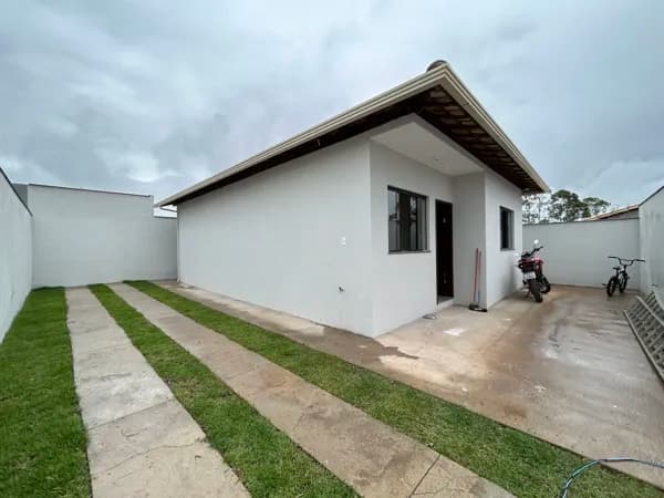 Casa Aconchegante no Bairro Parque Montreal – Conselheiro Lafaiete/MG