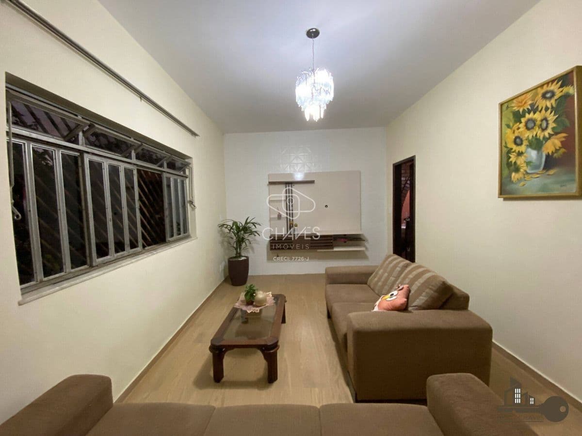 Casa com 4 quartos à Venda, Progresso - Conselheiro Lafaiete