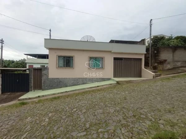 Casa com 3 quartos, São Benedito - Conselheiro Lafaiete
