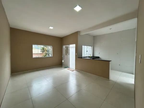 Casa Geminada à venda no bairro São Lucas