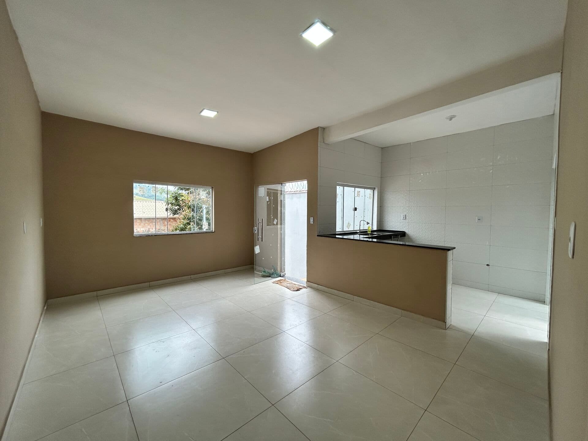 Casa Geminada à venda no bairro São Lucas