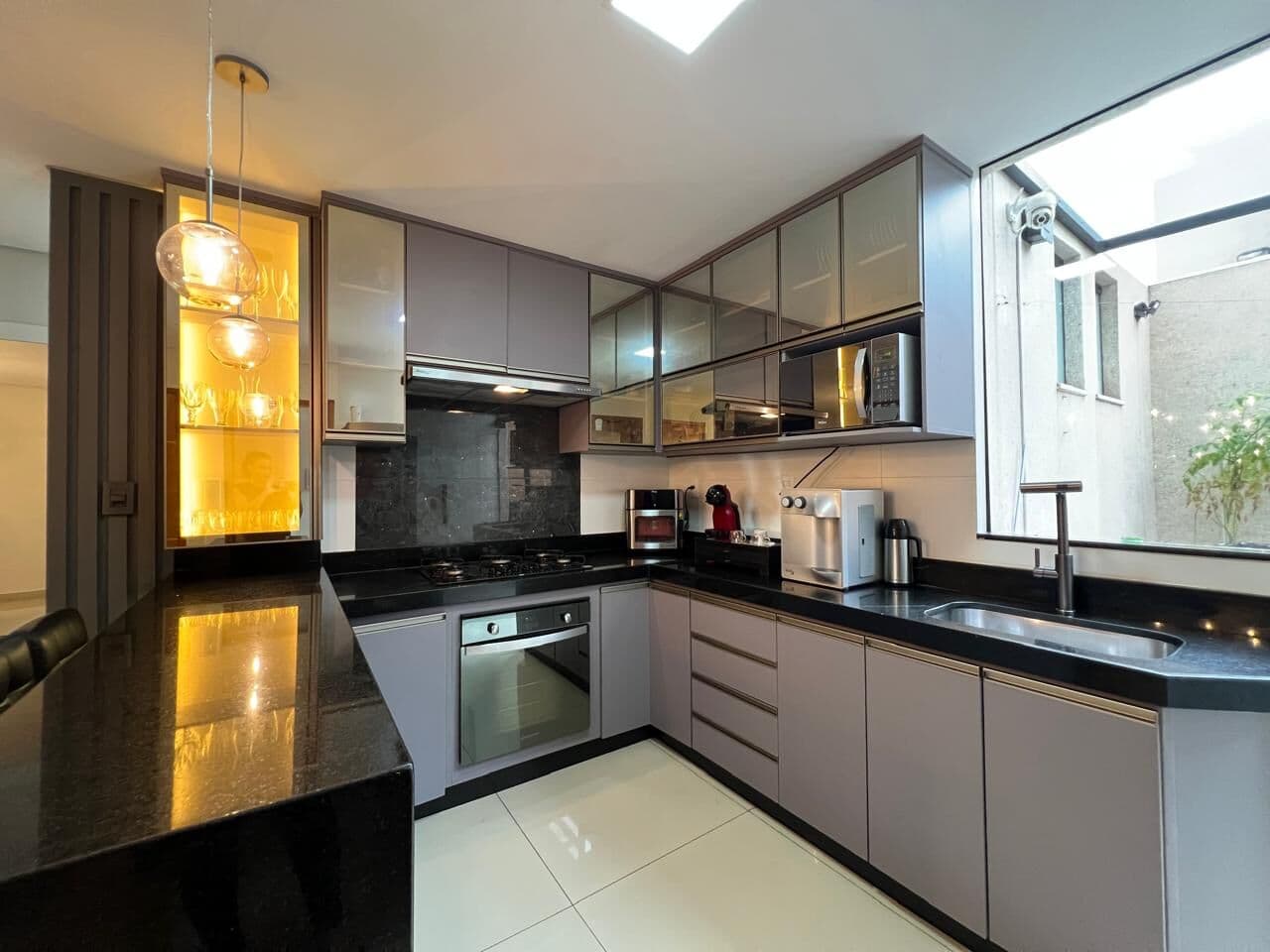 Apartamento de 03 quartos com suíte no bairro Oscar Corrêa
