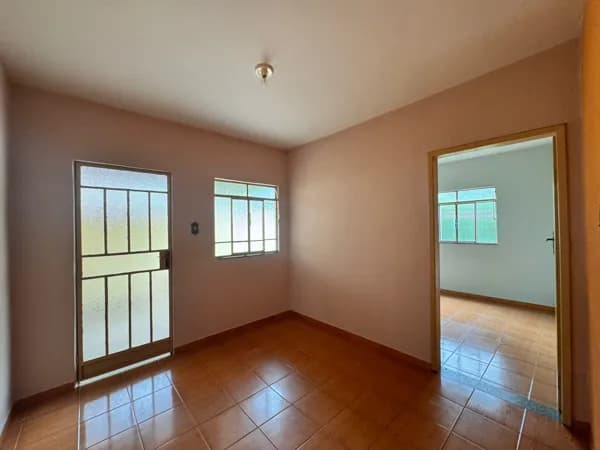 Casa de 158 m² no bairro Santa Matilde