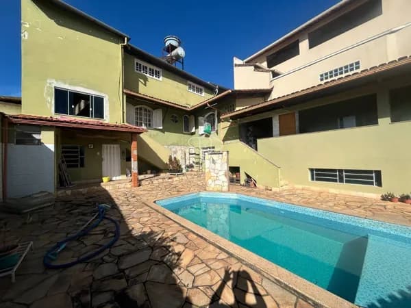 Casa com 4 quartos à Venda, Santa Matilde - Conselheiro Lafaiete