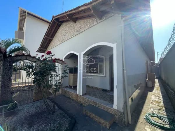 Casa com 5 quartos à Venda, Albinópolis - Conselheiro Lafaiete
