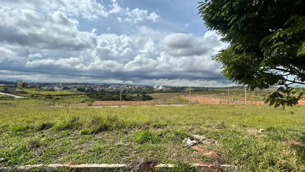 Lote à venda no bairro Santa Fé
