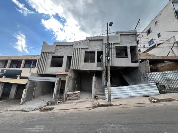 Casa à venda com 2 quartos no bairro Santo Agostinho