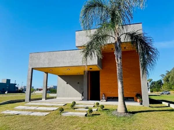 Lindíssima casa nova alto padrão 100% mobiliada no condomínio Rosa Internacional