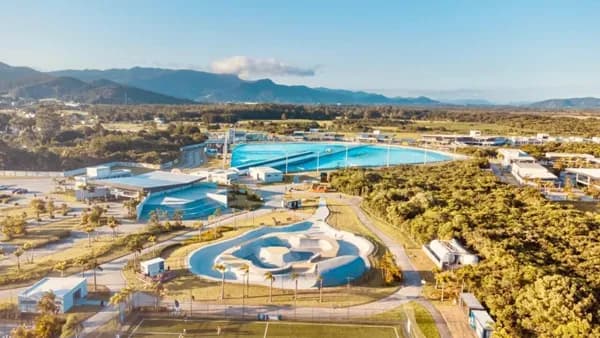 Apartamento superior com vista para a piscina do Resort parcelas de 1.260 por mês