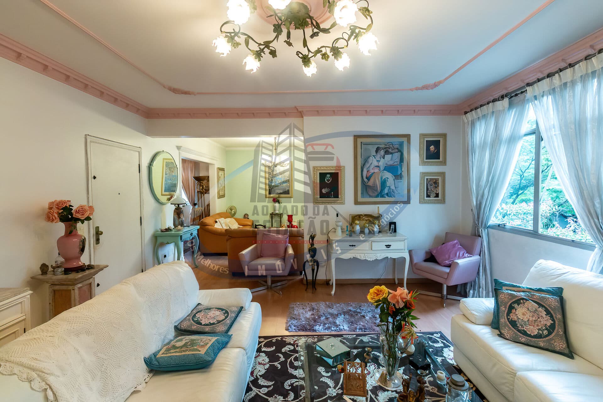 Apartamento 3 dorm. entre o Jardim Paulista e o Itaim