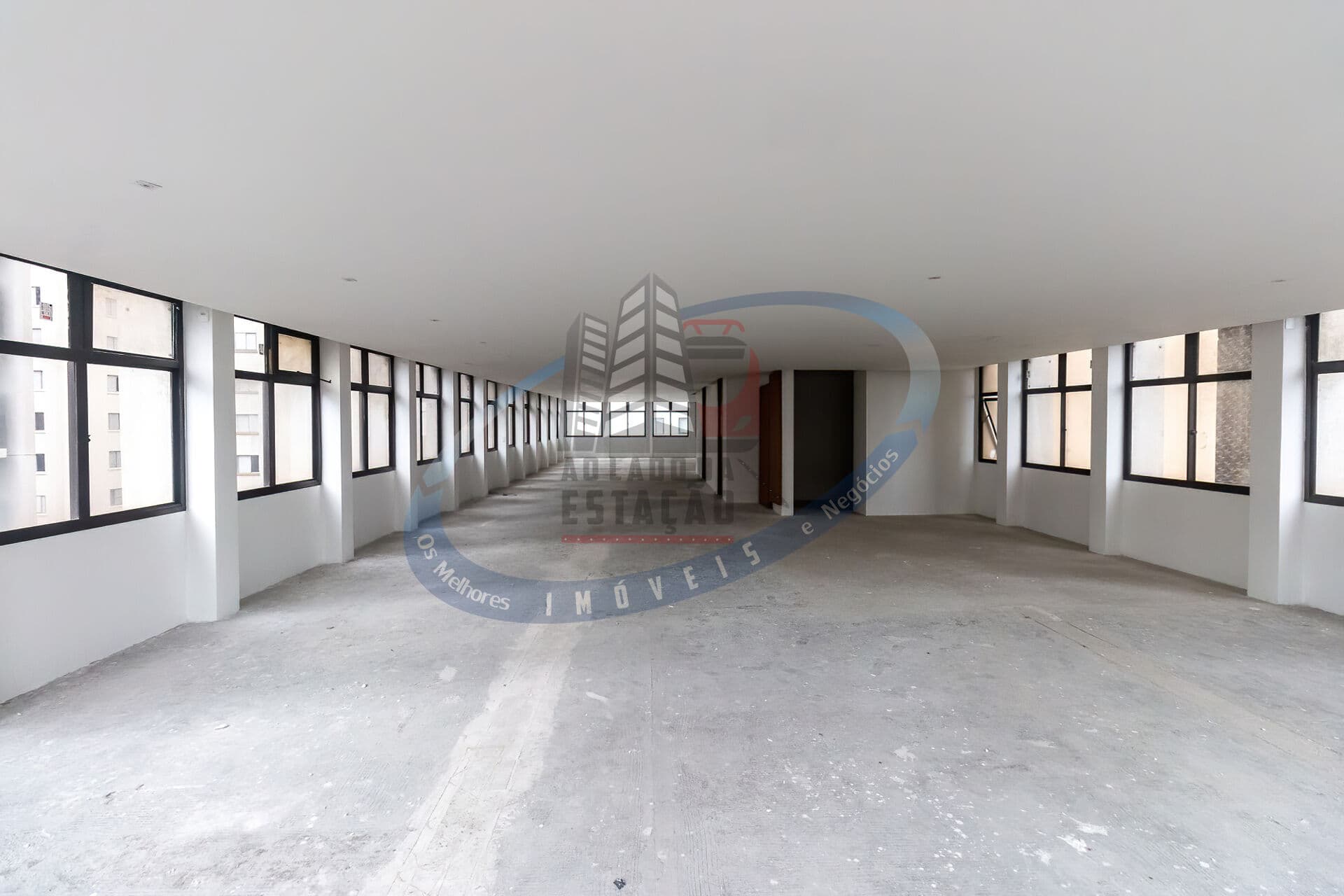 Sala comercial 230m² na Vila Olimpia