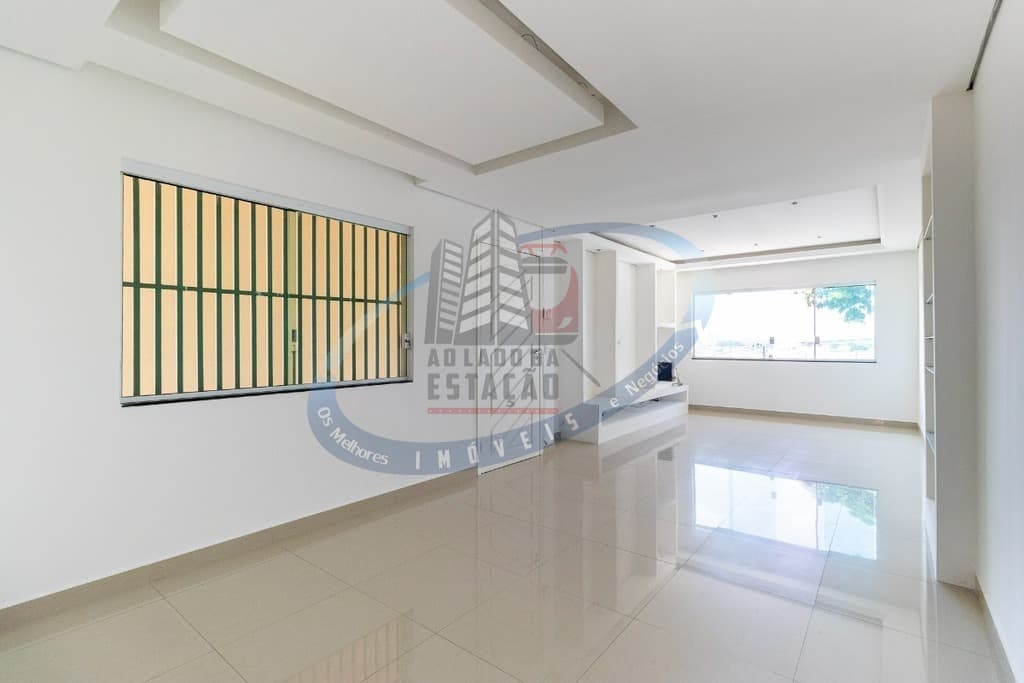 Sobrado com 170m² Campo Grande - Interlagos