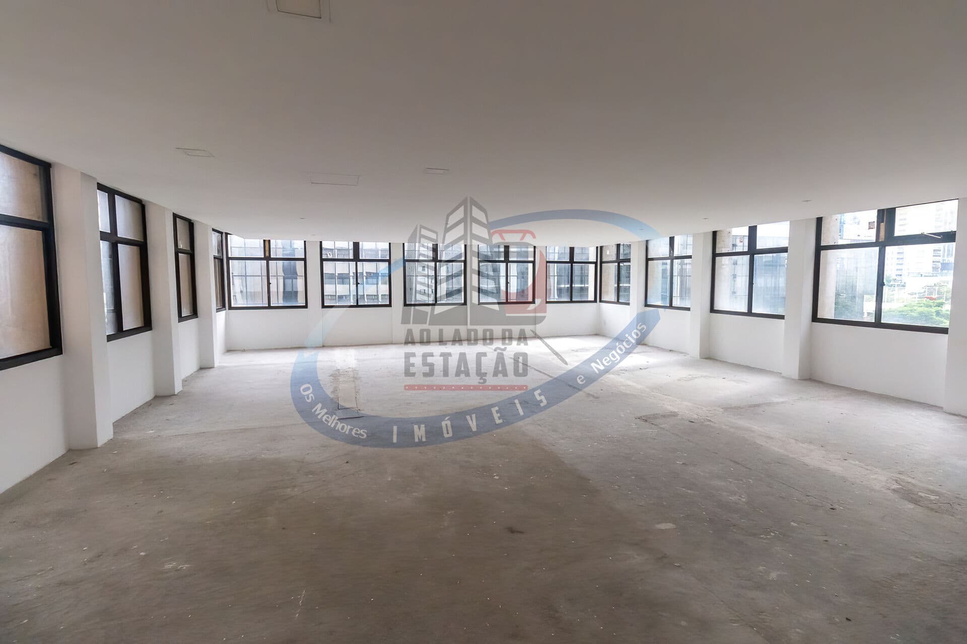Sala comercial 230m² na Vila Olimpia