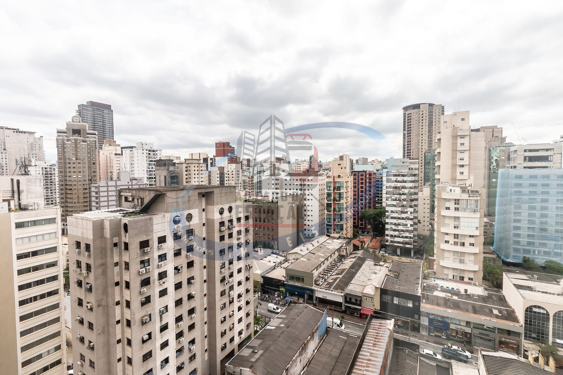 Alugo apartamento MOBILIADO com 2 suites no Itaim