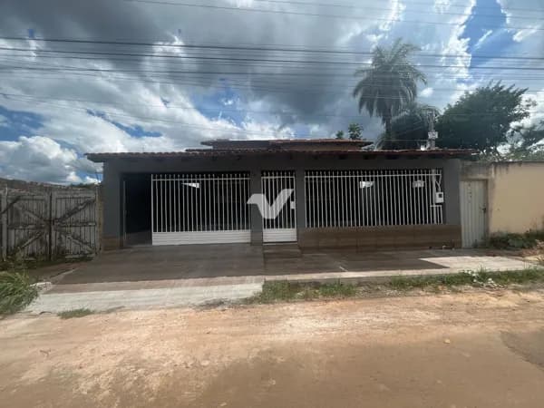 CASAS USADA - DISPONÍVEL NO SETOR PRIMAVERA