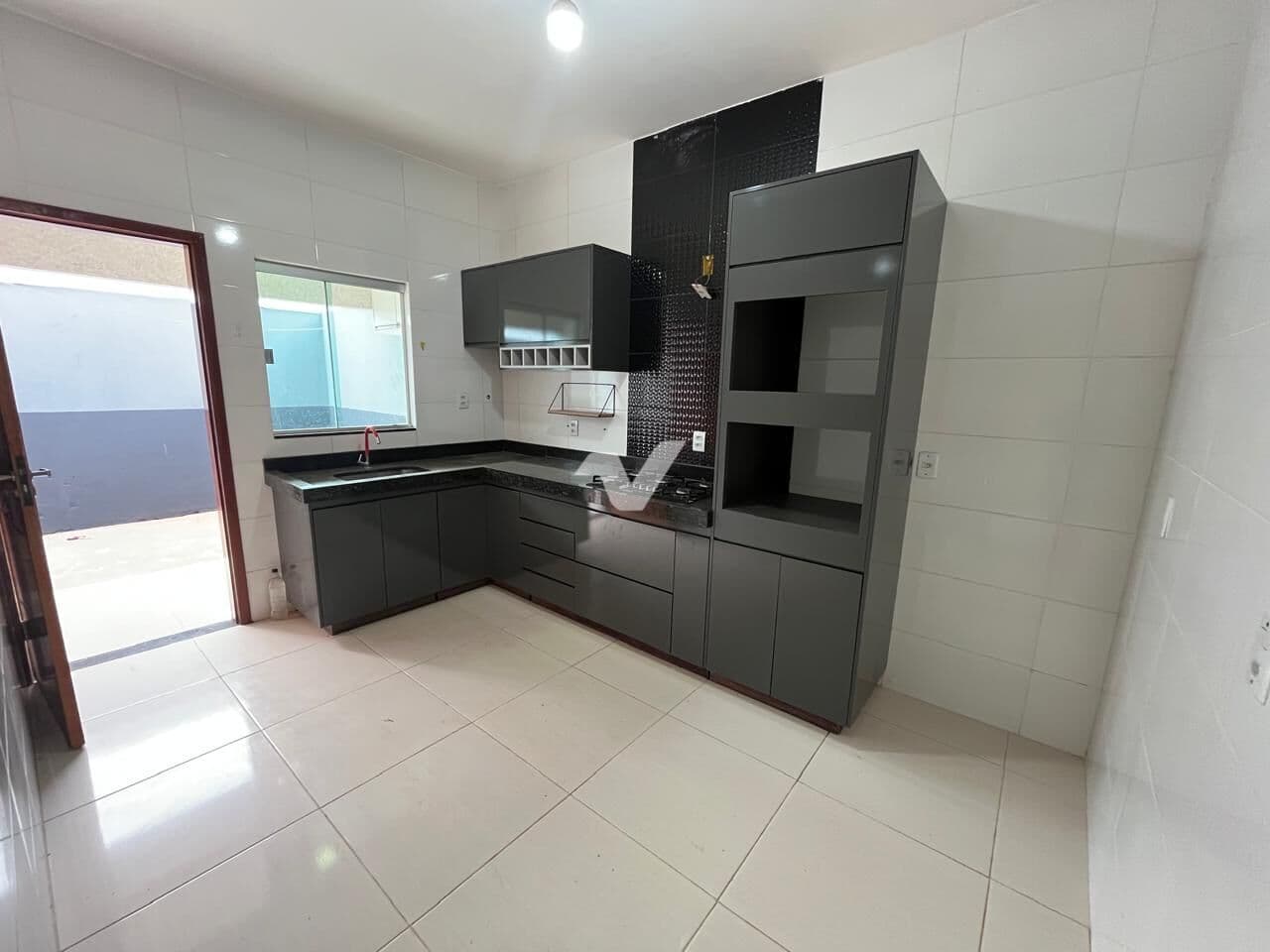CASA USADA DISPONÍVEL PARA VENDA NO CHACARAS ABREU