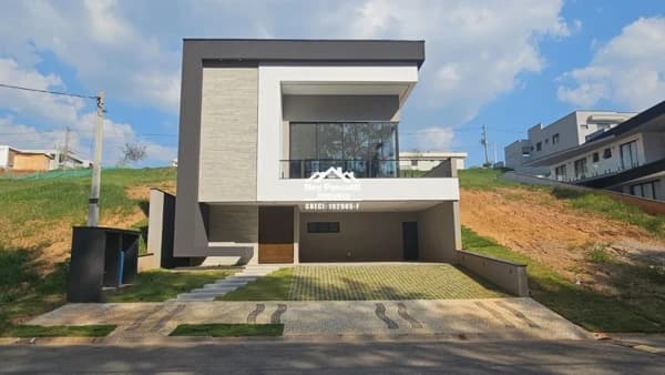 Casa à venda no bairro Jardim São Pedro em Mogi das Cruzes/SP
