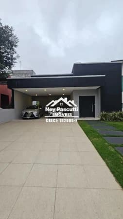 Casa à venda no bairro Aruja 5 em Arujá/SP